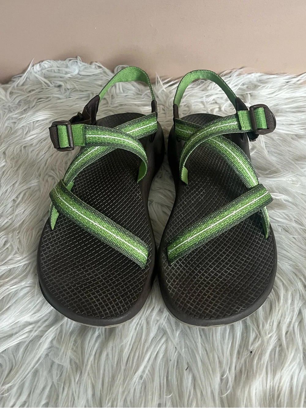 {Chaco} Z/1 Unaweep Sandal with Green Straps - Womens 10